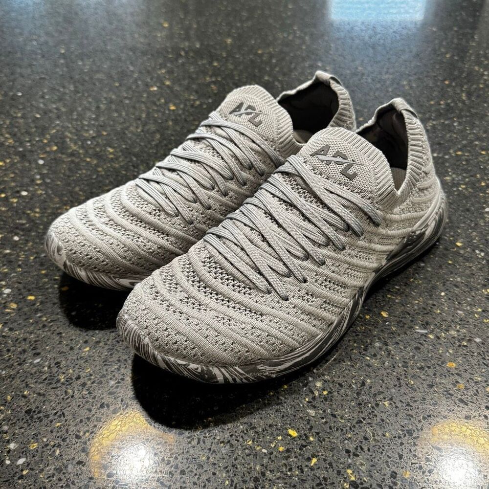 Athletic Propulsion Labs Techloom Wave Sneakers Gray. Size 7.5.
